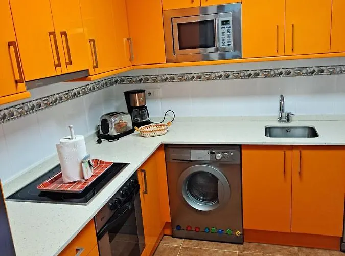 Benedicto Apartment Ajo